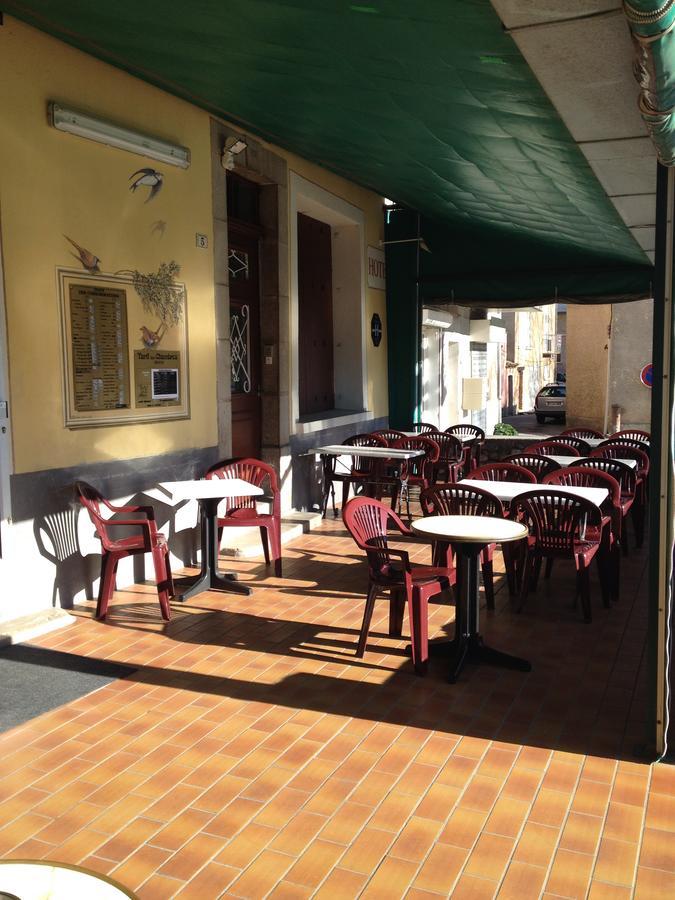 Bar Hotel De La Place Mezel Экстерьер фото